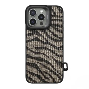 Glamorous Collection - Wild III Back Case for iPhone 16 (MagSafe Compatible)